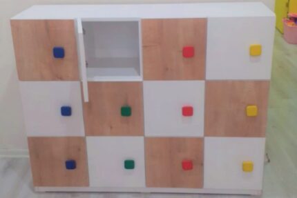 Kişisel Çocuk Dolabı 12 Gözlü